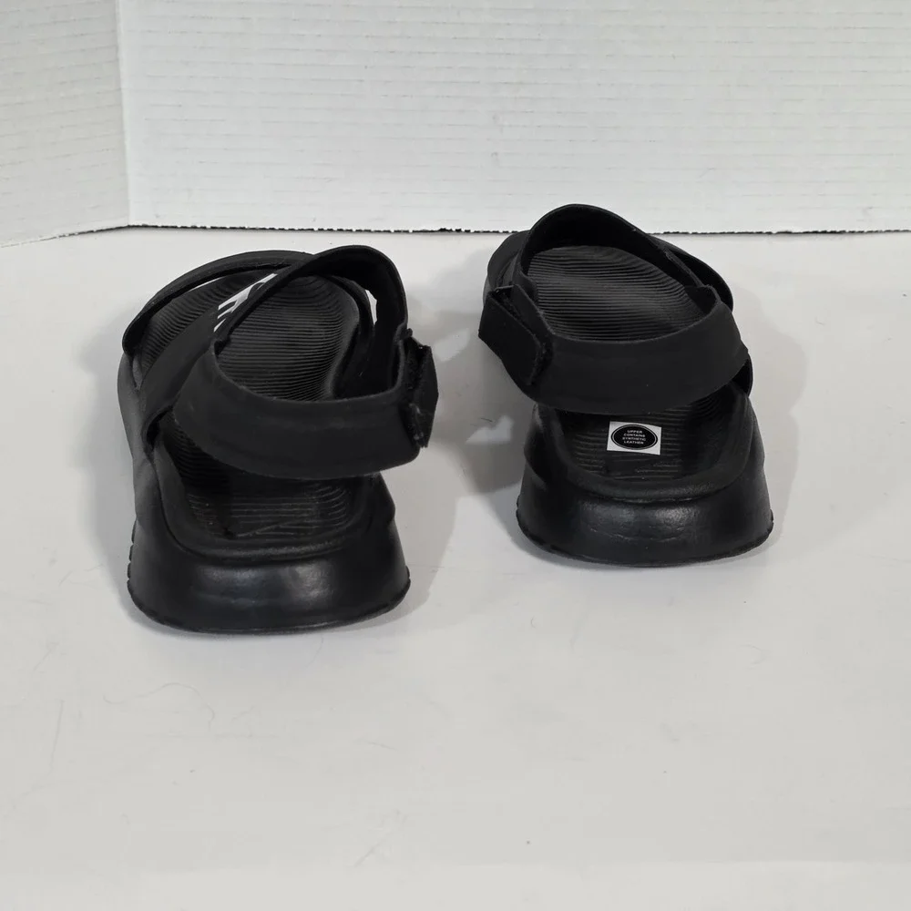 Nike product pair